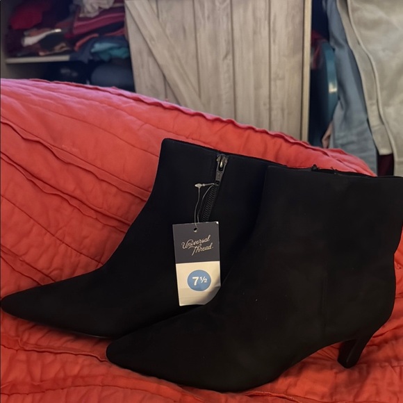 9. Universal Thread Black Ankle Booties Sleek Minimalist Design - Picture 2 of 5